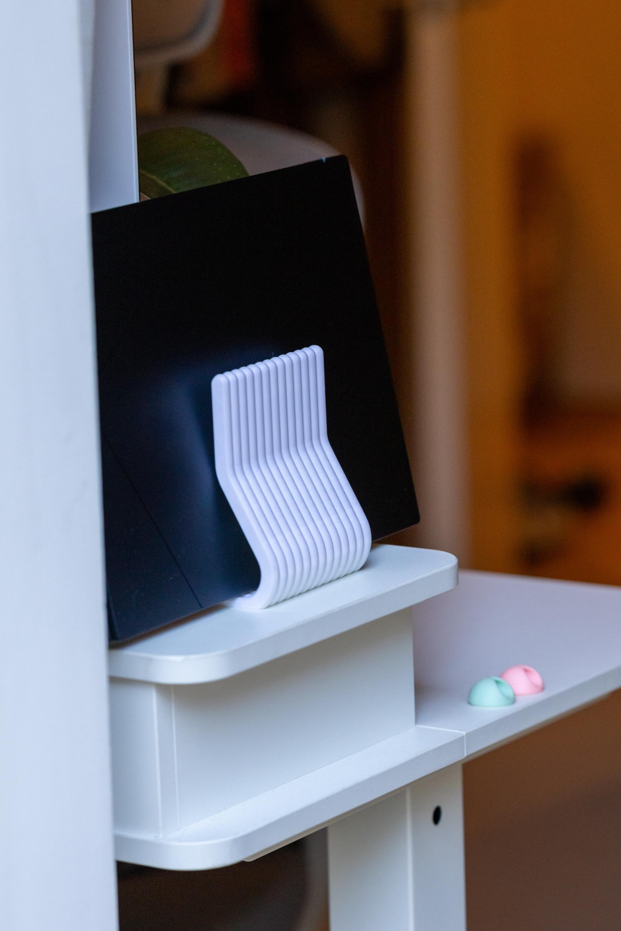 Vertical Laptop Stand I Laptop Dock Station I MacBook Stand I Laptop Holder I MacBook Dock I Minimalist MacBook Desk Organizer I 3D Printed