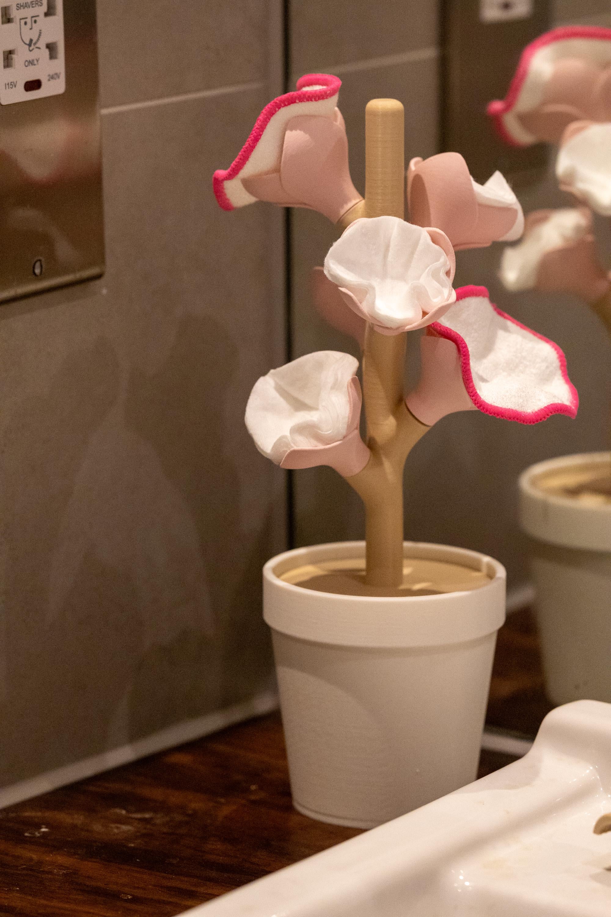 Magnetic Flower Cotton Pad Holder: 3D Printed Vanity Organizer