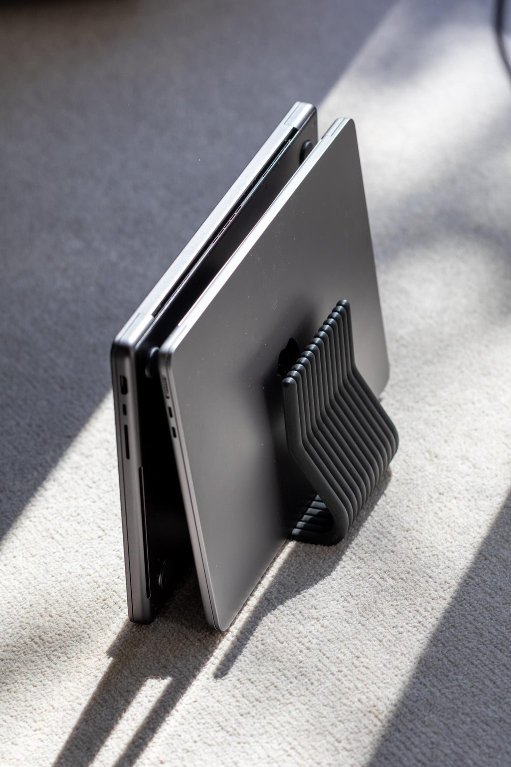 Double Vertical Laptop Stand: Minimalist MacBook Desk Organizer 3D Printed
