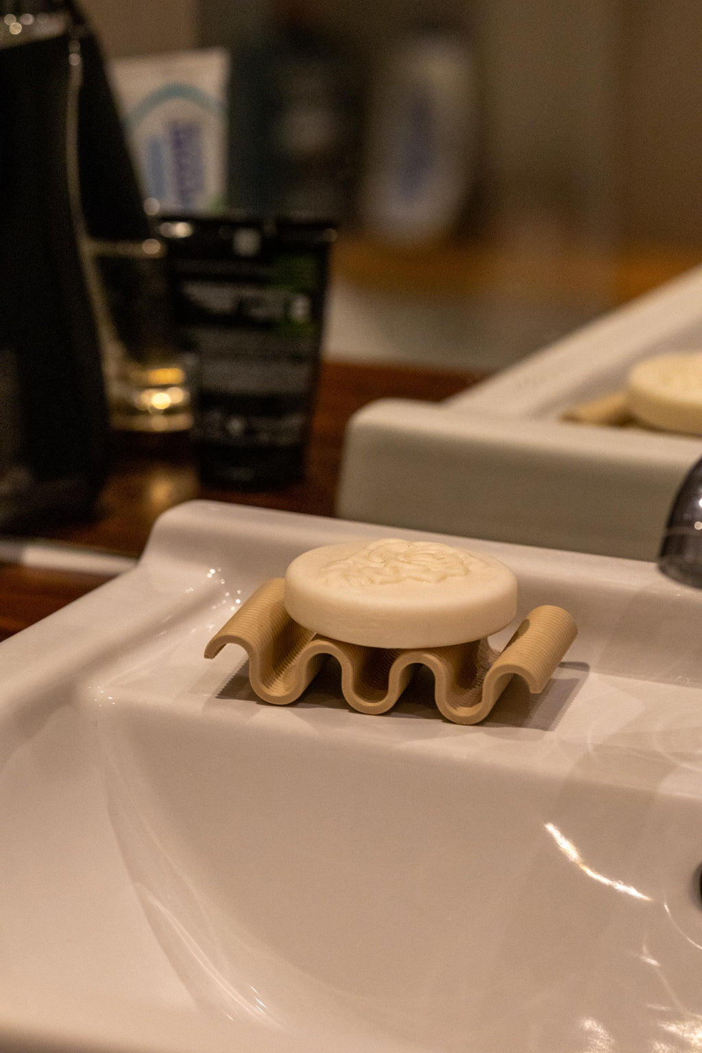 Wavy Soap Dish: Eco-Friendly Bathroom Decor I 3D Printed