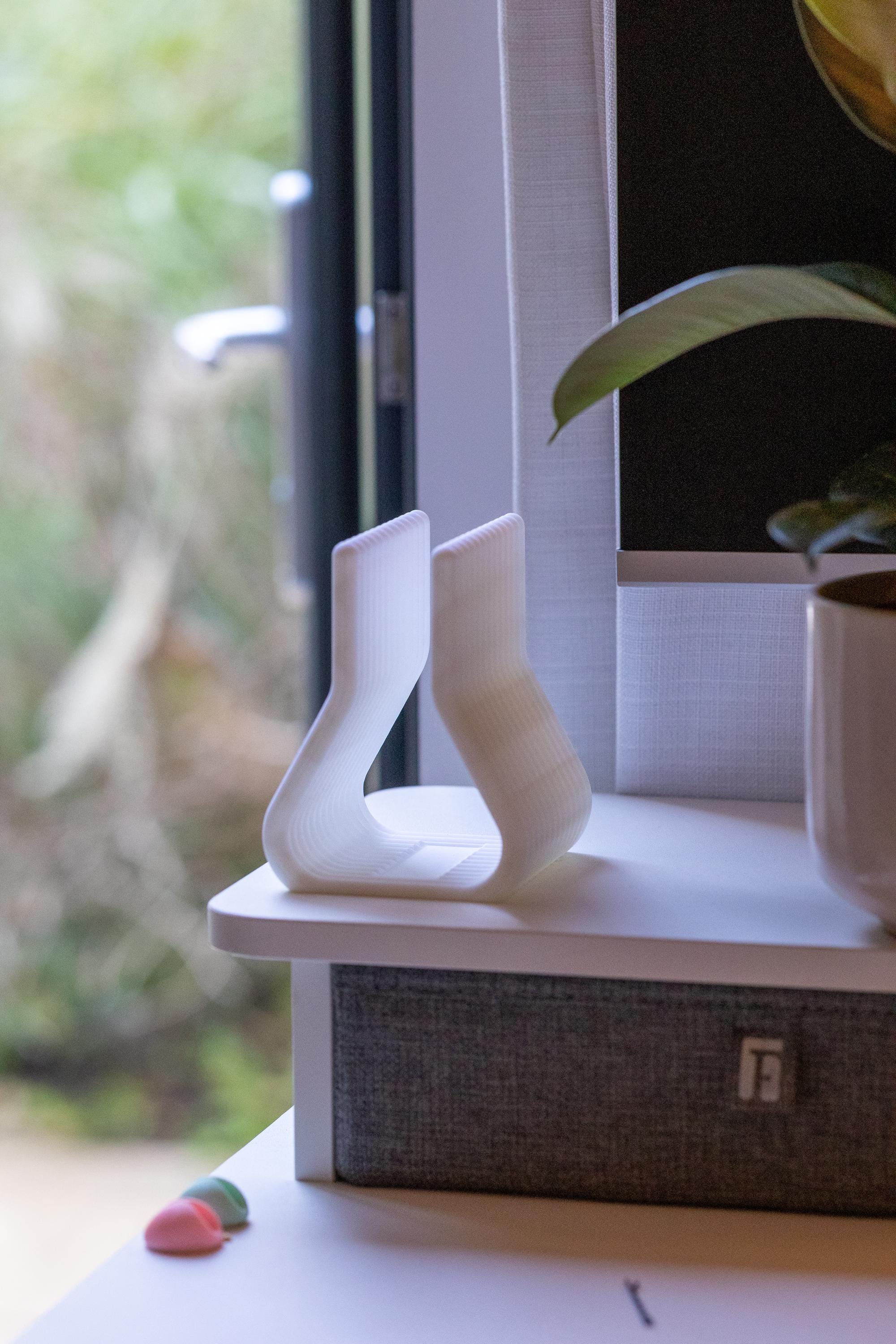 Vertical Laptop Stand I Laptop Dock Station I MacBook Stand I Laptop Holder I MacBook Dock I Minimalist MacBook Desk Organizer I 3D Printed