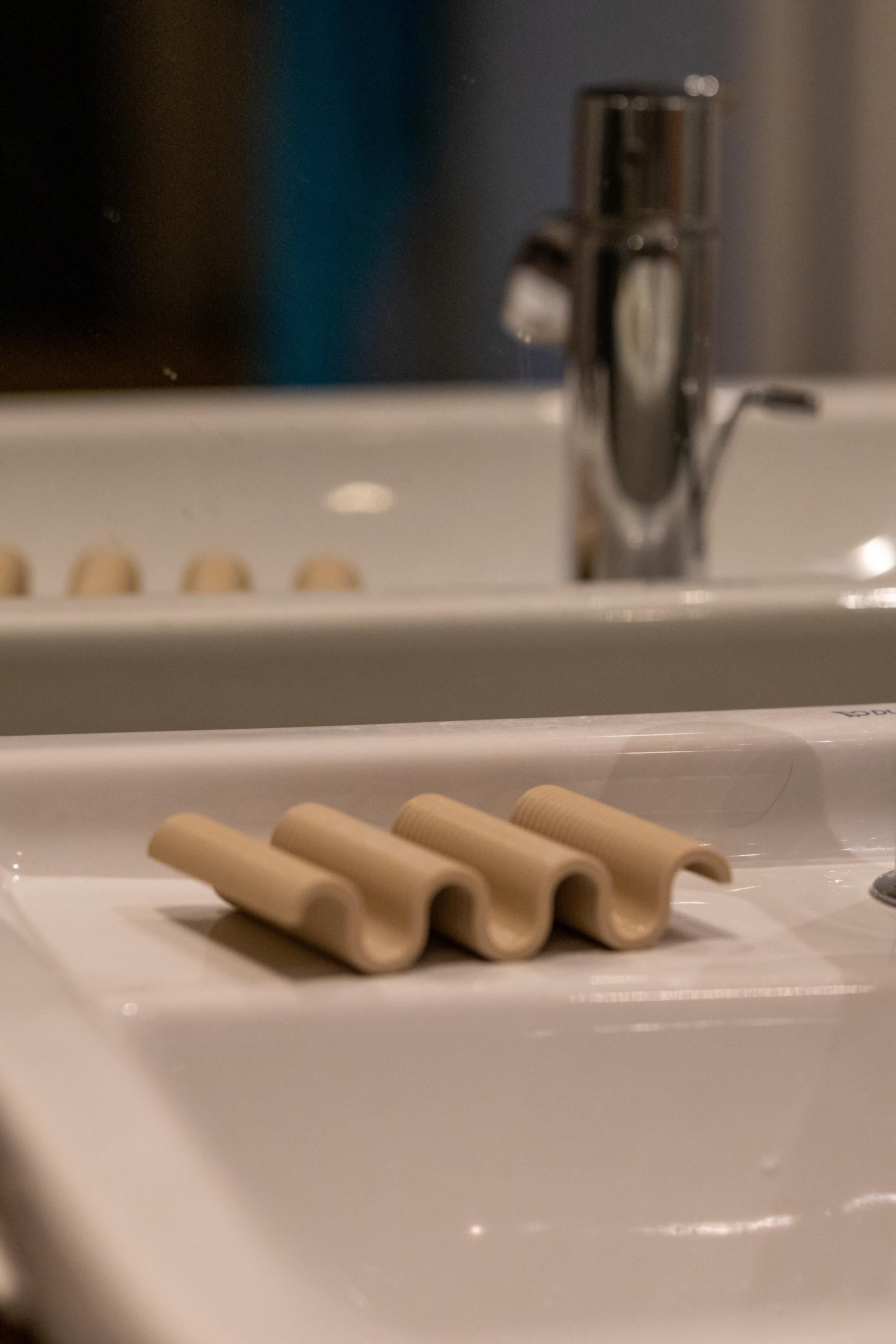 Wavy Soap Dish: Eco-Friendly Bathroom Decor I 3D Printed