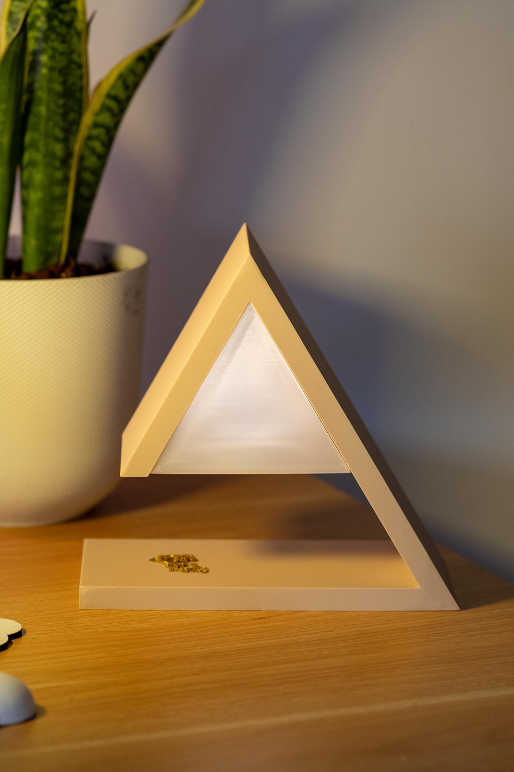 3D Printed Book Lamp: Bedside Light & Bookmark Stand - Gift for Book Lovers