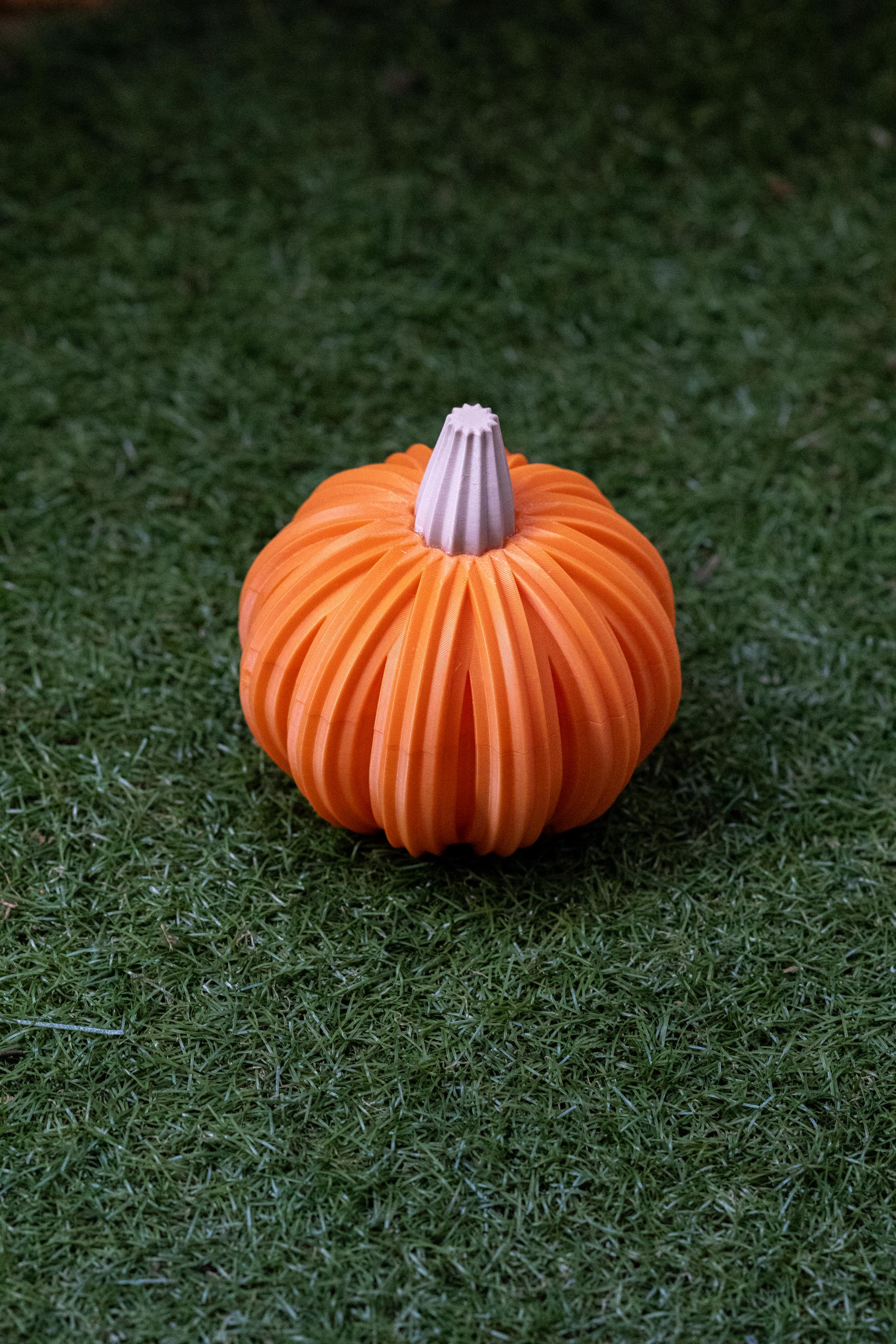 Pumpkin Candy Bowl with Lid 3D Printed I Halloween Sweet Jar I Modern Orange Pumpkin Decor I Halloween Treat Box I Autumn Table Decoration